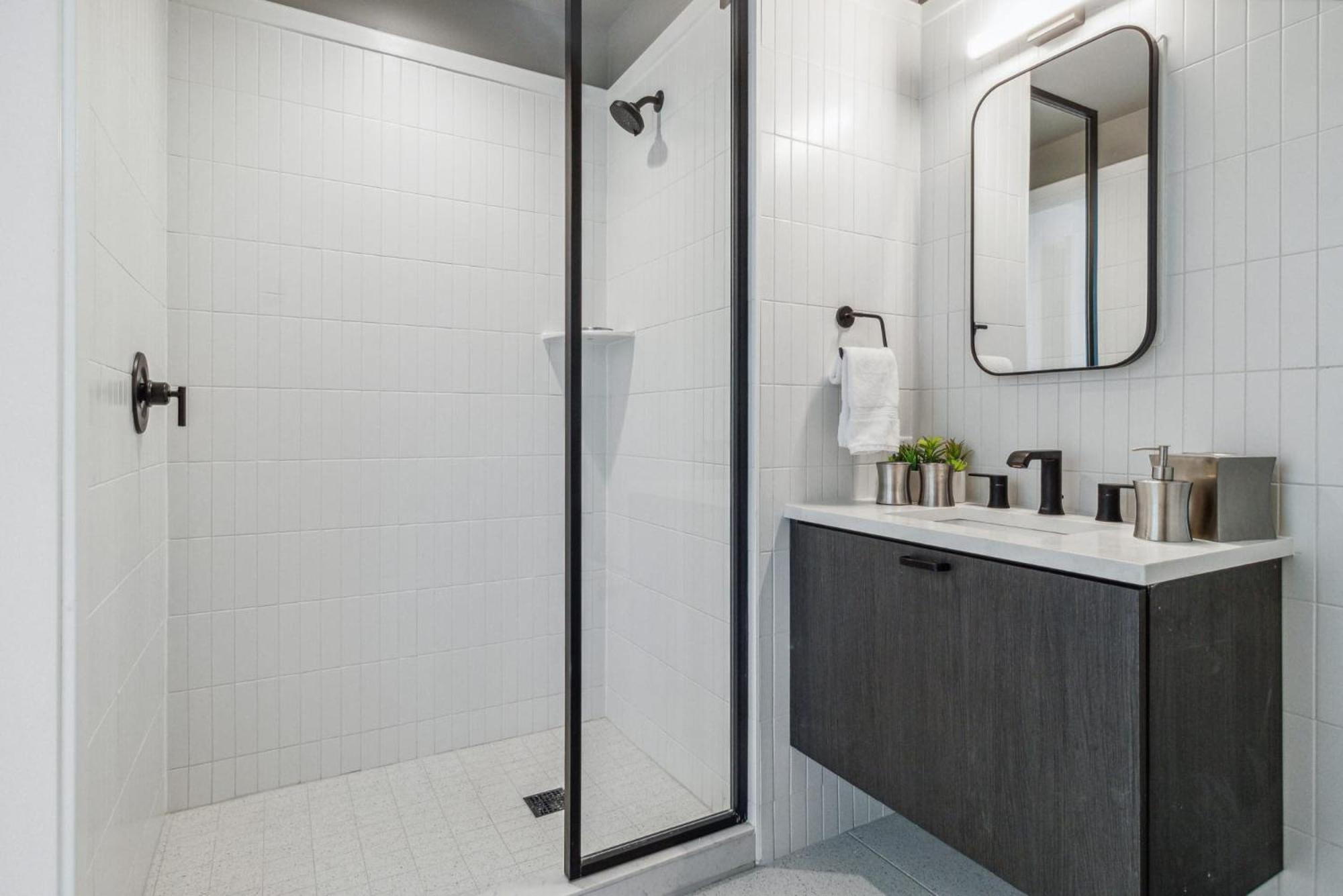 Contemporary City Living Apartments In Nashville Extérieur photo