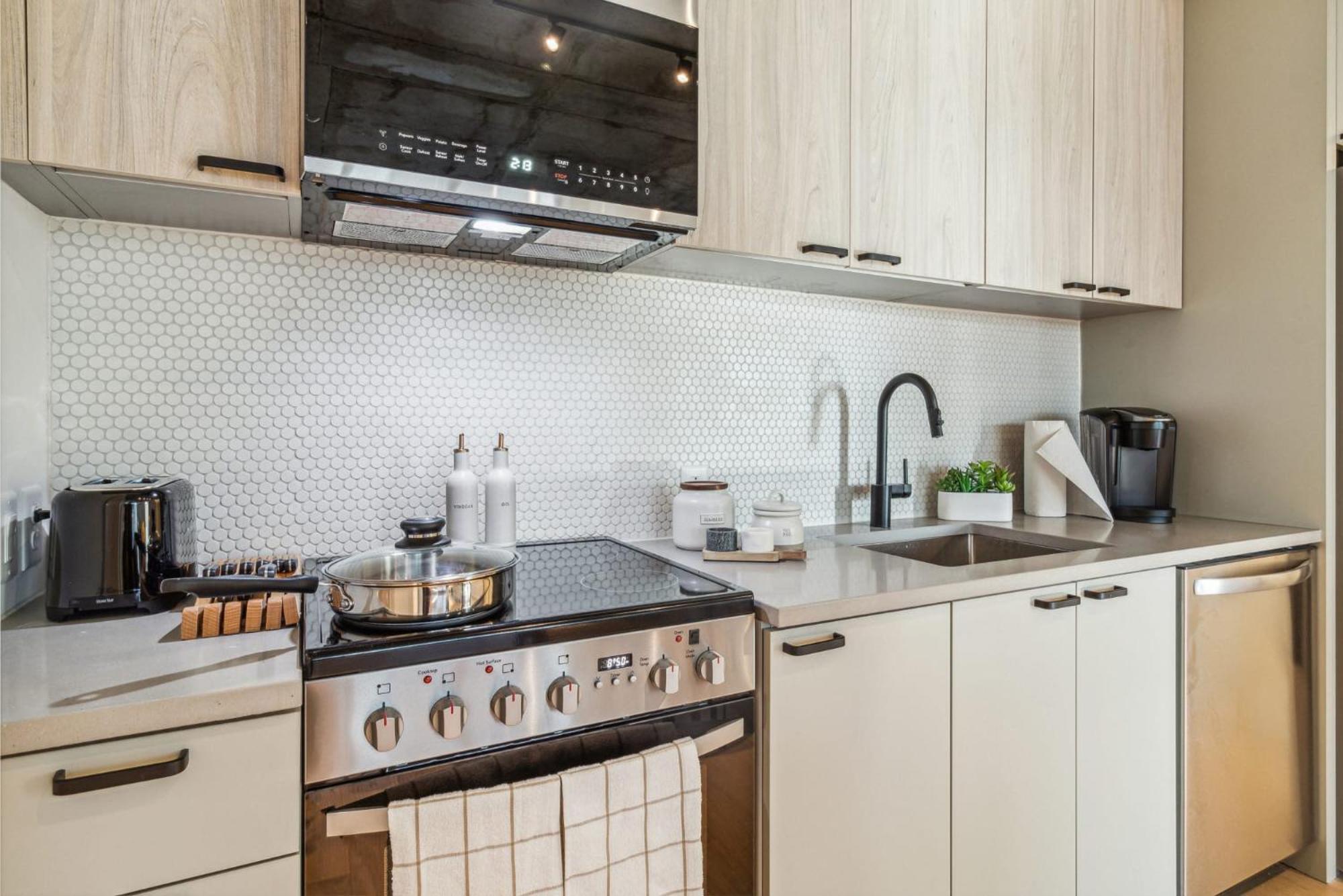 Contemporary City Living Apartments In Nashville Extérieur photo